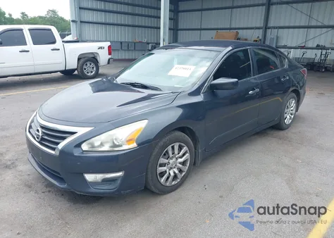2015 Nissan Altima 2.5 S z USA, uszkodzony, nr VIN 1N4AL3AP0FN372271